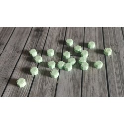 pastilles de cire vert pâle